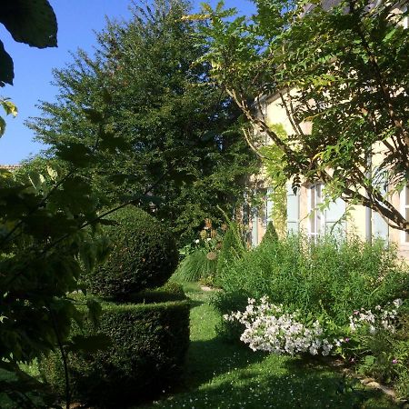 De Ma Fenetre Bed & Breakfast Saint-Martin-des-Entrees Exterior photo