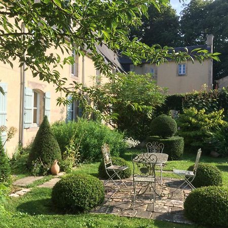 De Ma Fenetre Bed & Breakfast Saint-Martin-des-Entrees Exterior photo