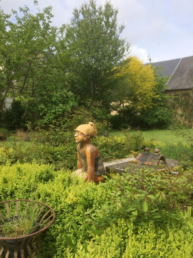 De Ma Fenetre Bed & Breakfast Saint-Martin-des-Entrees Exterior photo