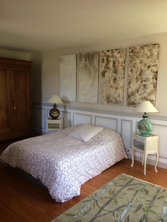 De Ma Fenetre Bed & Breakfast Saint-Martin-des-Entrees Exterior photo
